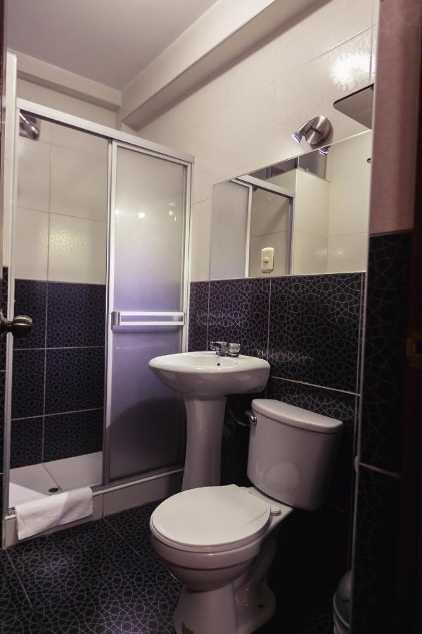 Hotel Suite Plaza トルヒーリョ エクステリア 写真