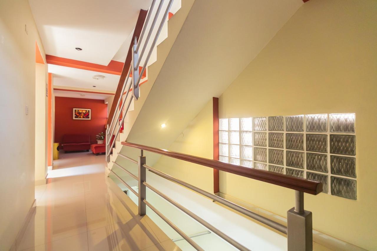 Hotel Suite Plaza トルヒーリョ エクステリア 写真